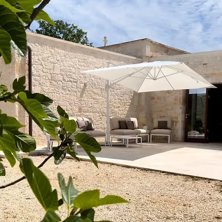 Trulli Casalina Cisternino