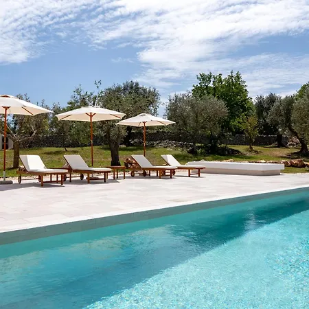 Trulli Casalina Cisternino