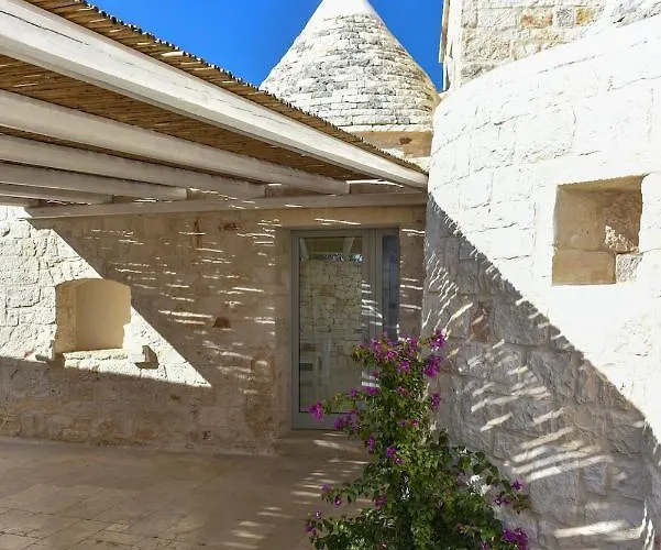Trulli Casalina Villa
