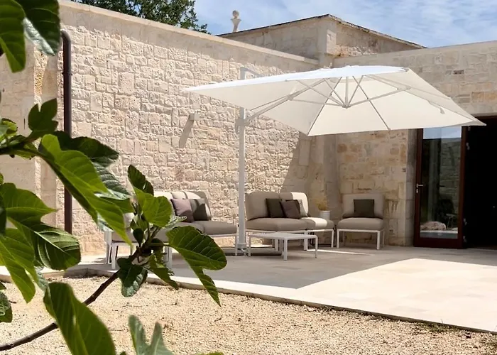 Trulli Casalina Cisternino