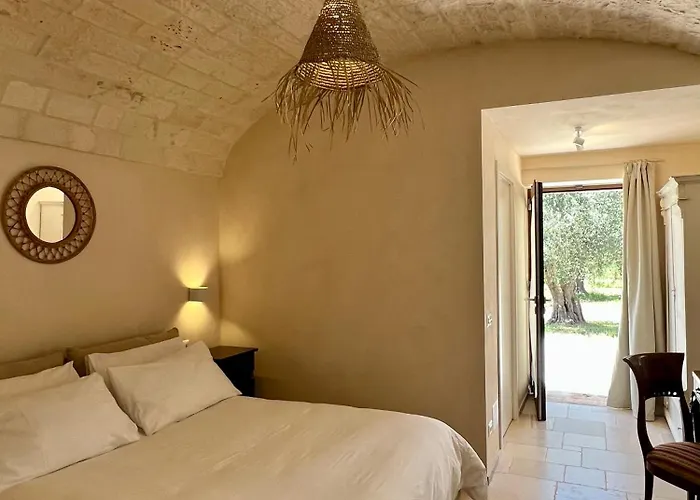 Trulli Casalina Cisternino