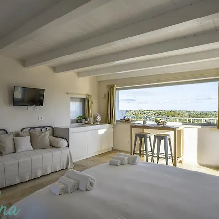 Trulli Casalina Villa *