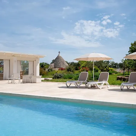 Trulli Casalina Cisternino