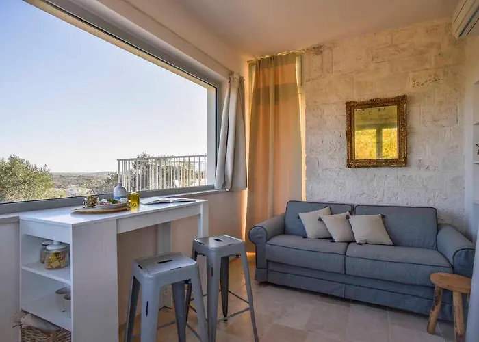 Trulli Casalina Villa *