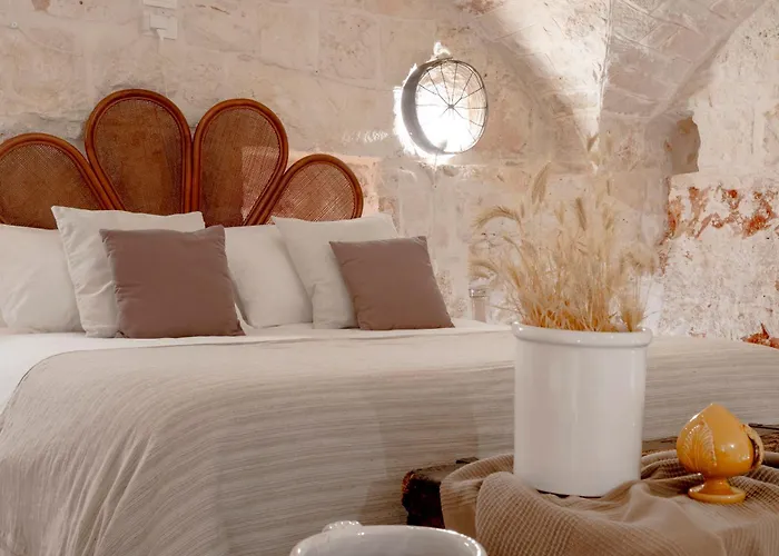 Trulli Casalina Villa *